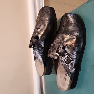 NAOT clogs women's size 9